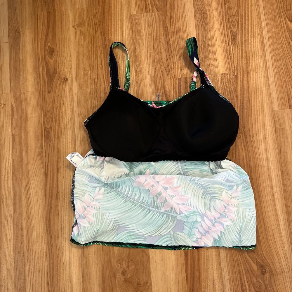 Land's End Woman's Hawaiian Swim Top Sz 18 - Picture 8 of 11